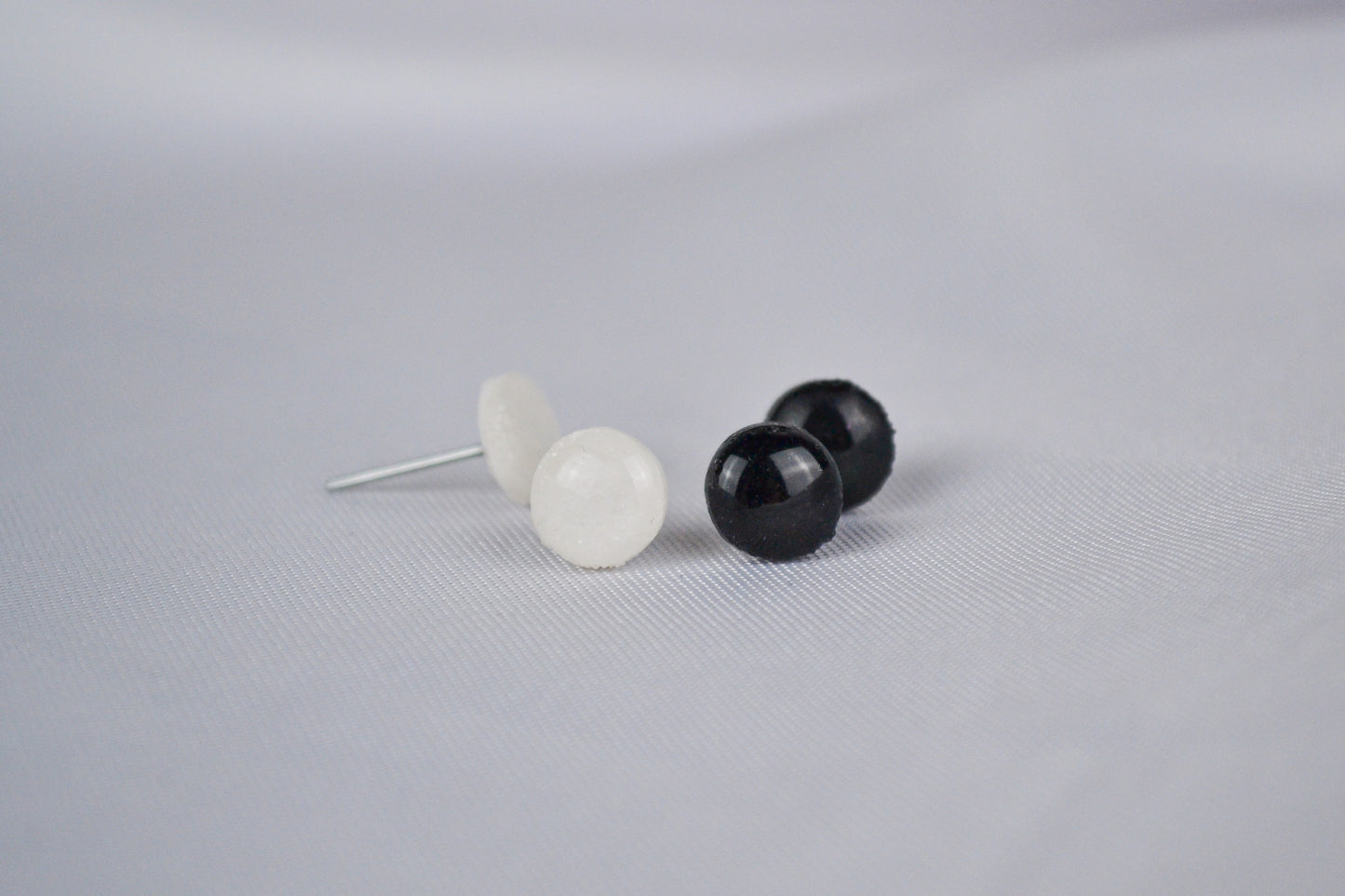 Glitter plug set in white and black