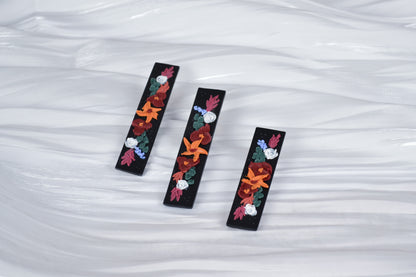 Hair clip in black with autumn flowers